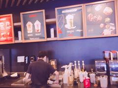 -星巴克(浦东机场T2到达店)