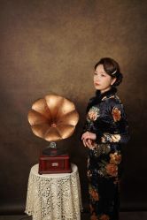 -城南旧影 旗袍全家福摄影写真体验馆