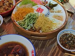 -怪噜范·老贵阳街头名小吃(鸿通城店)