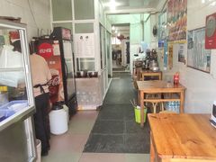 大堂-再回首鸡肉米线(人民路一店)