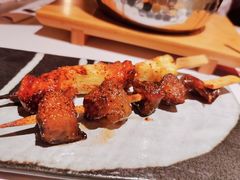 猪五花烤凤梨-火山屋台(新街口店)