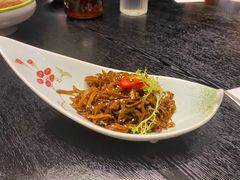酱香干煸野山菌-柒园·三十年创意杭帮菜(龙湖滨江天街店)