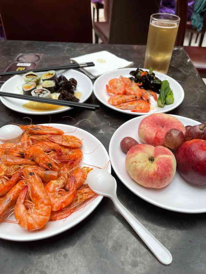 西山温泉二层餐厅-"[薄荷]环境:跟着团建一起去的,住了套.