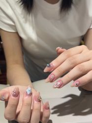 -晨·艺美甲美睫
