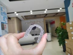 -柏乐口腔医院·舒适化无痛种植牙中心(东盟商务区院)