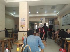 大堂-东北熏肉大饼(大学南路店)