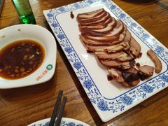 -老天桥酱肉烧饼夹肘子(天桥店)