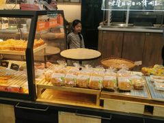 面包甜点陈列柜-KenGee仟吉(吉庆街店)