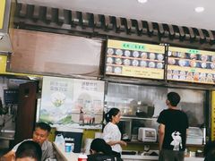-龙记桂林米粉(财满街店)