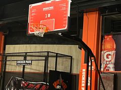 -洛克公园美式运动体验馆(唯品会合肥蜀山城市奥莱店)