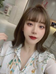 -变画·发型STUDIO