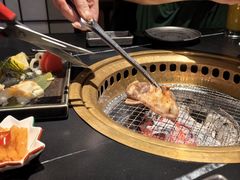 -山川小町·极番烧肉(新地假日广场店)