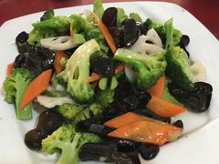 -溢心园香河肉饼总店