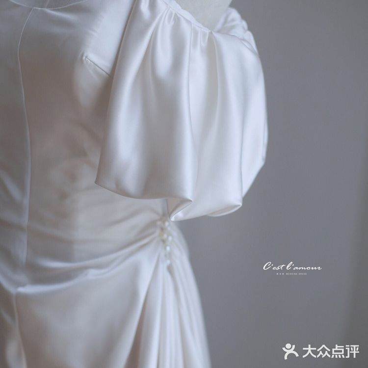 纱木屋上新 | 带有宫廷感的少女系婚纱