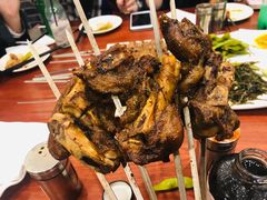 香烤猪蹄-乐屋·冬天吃烤鱼·夏天来撸串 Lu's BBQ Box Hill