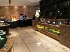 自助取餐区-厦门悦华酒店·绿庭主题自助餐厅