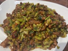 怪味牛柳-恩宏德餐馆(平山道店)