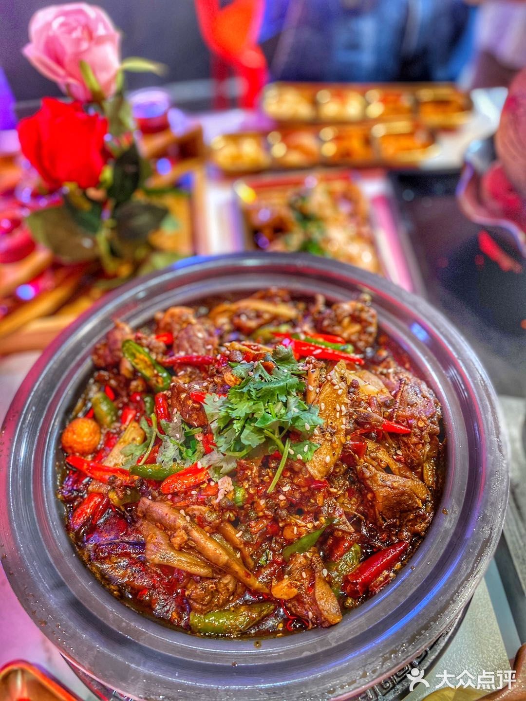重庆最火小酒场吃着鸭子喝酒太爽了️开业5折