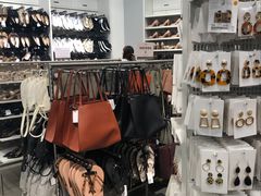 -H&M(来又来时尚购物广场店)