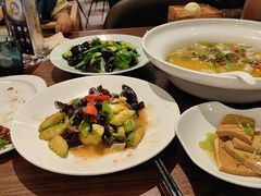 -港丽餐厅(杭大店)