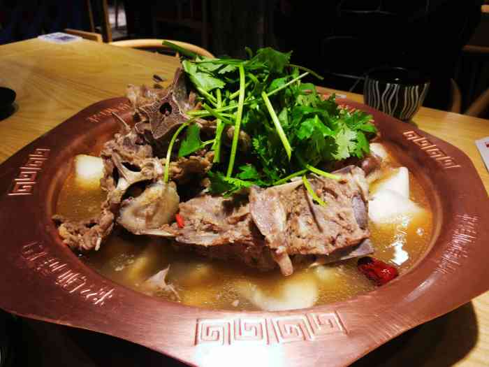 小尾羊火锅(九原万达店)-"第一次涮羊肉吃饱,太爽了.涮肉就是要来内.