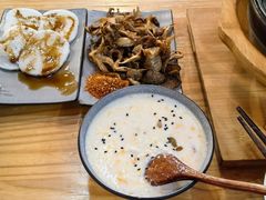 -勺子米线·云南传统小吃市集(四方街店)