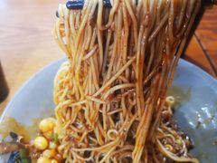 豌杂小面-丁丁猫重庆小面(徐州路店)