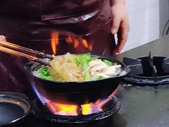 -老秦盖浇饭鸭子饭(回音必小区店)