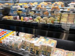 面包甜点陈列柜-星巴克(武汉协和医院店)