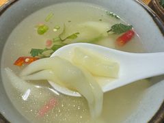-黔诚多彩火锅(甲秀楼店)