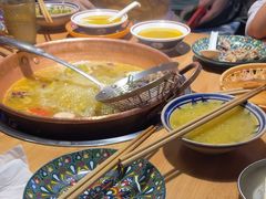 -洱火云南酸菜牛肉火锅(石景山当代商城店)