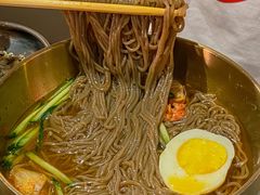 -围炉肉舍•炭烤活鳗•丹东海鲜烤肉(步行街店)