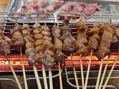 -哈尔滨小酒馆·鲜肉现穿自助烧烤(康新花园店)