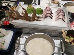 -红鼎豆捞·非遗鲍皇汤火锅(宝丰路店)