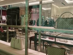 -Gucci(重庆IFS店)