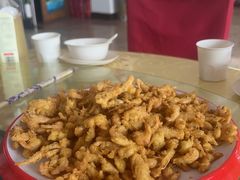 -华龙特色大骨鸡农家菜馆