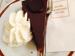 -Cafe Sacher(WIEN)