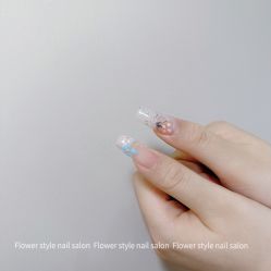 -花系美·美甲美睫精品店