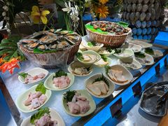 -腾阁自助餐厅(朝林广场店)