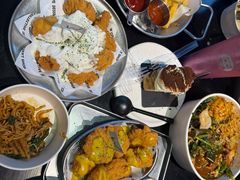 -W COLLECTIVE  DESSERT SHOP
