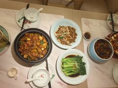 -荷花亭·湖北融合菜(中商广场店)