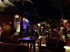 -Draft Beer Restaurant & Bar