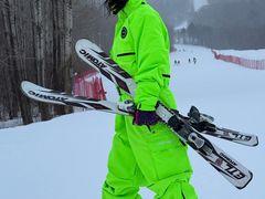 -亚布力新体委滑雪场