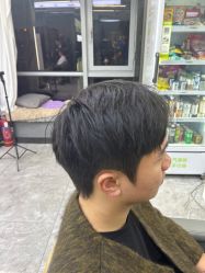 -藤野造型烫发染发