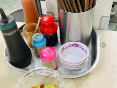 餐具摆设-Pho Hoa Pasteur