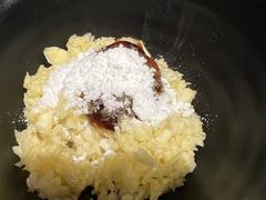 -独食火锅·半米屋台(直营总店)