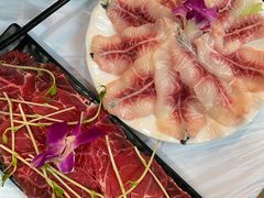 -鲜入围煮花胶鸡海鲜火锅