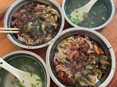 -灵山卢梅燕粉店