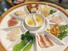 -桥香园云南过桥米线(金马碧鸡店)