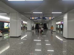 -盈丰路(地铁站)